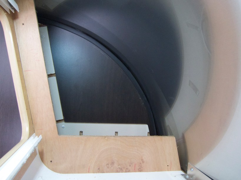 Accessing the backside of the mount surface