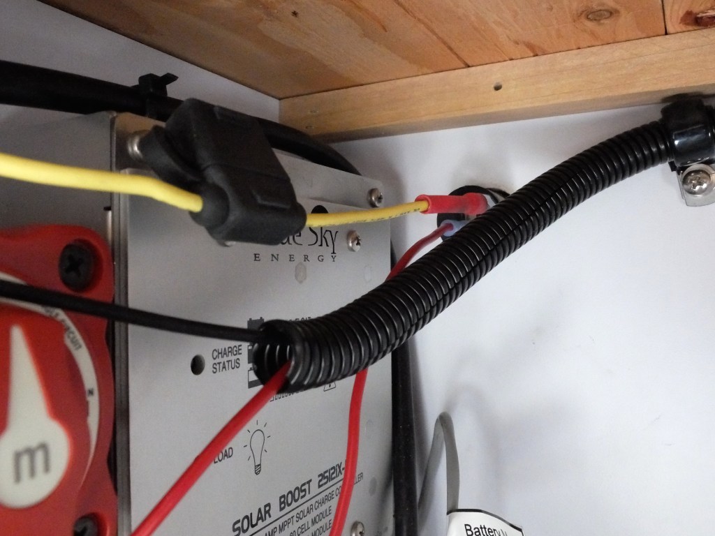 Kelly's socket entering the electronics bay.