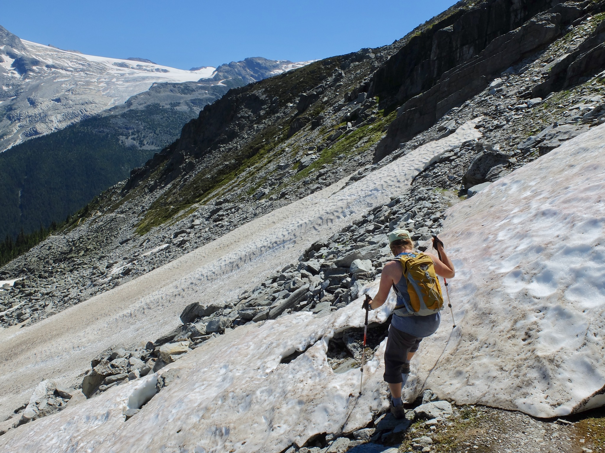 9A2CD714-4785-4264-B382-3424AC2DE0B0