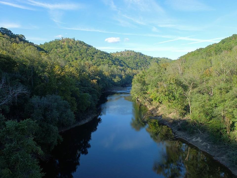 4DF81B86-DA09-41D1-AEB1-1405F24751F6